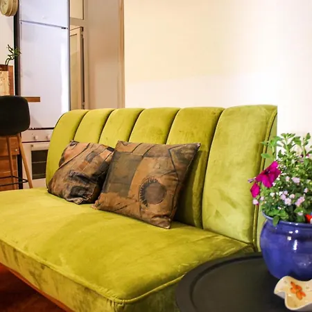 Apartment Markov *